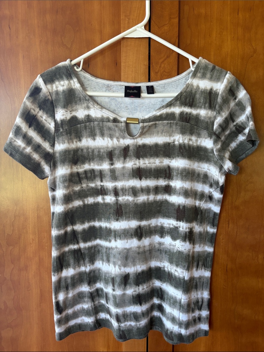 Beautiful Like New Rafaella Olive and White Striped Short Sleeve Top Gold Accent